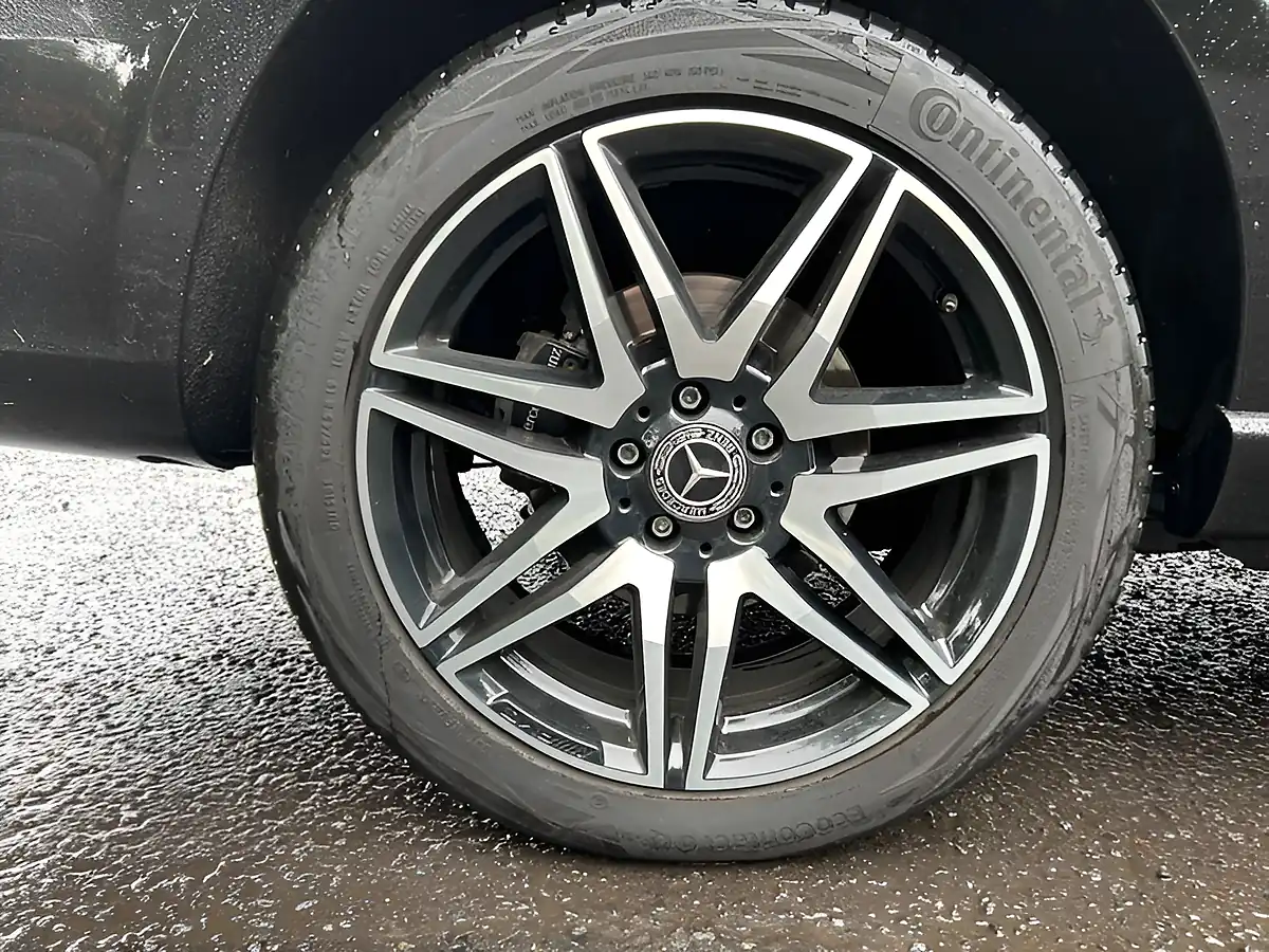 Used 2024 Mercedes-Benz V Class AMG Line Obsidian Black - Interior and Exterior details 12