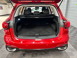 Used 2024 MG HS Se Red - Interior and Exterior details 13