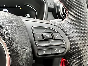 Used 2024 MG HS Se Red - Interior and Exterior details 19