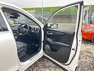 Used 2024 MG HS Trophy White - Interior and Exterior details 14