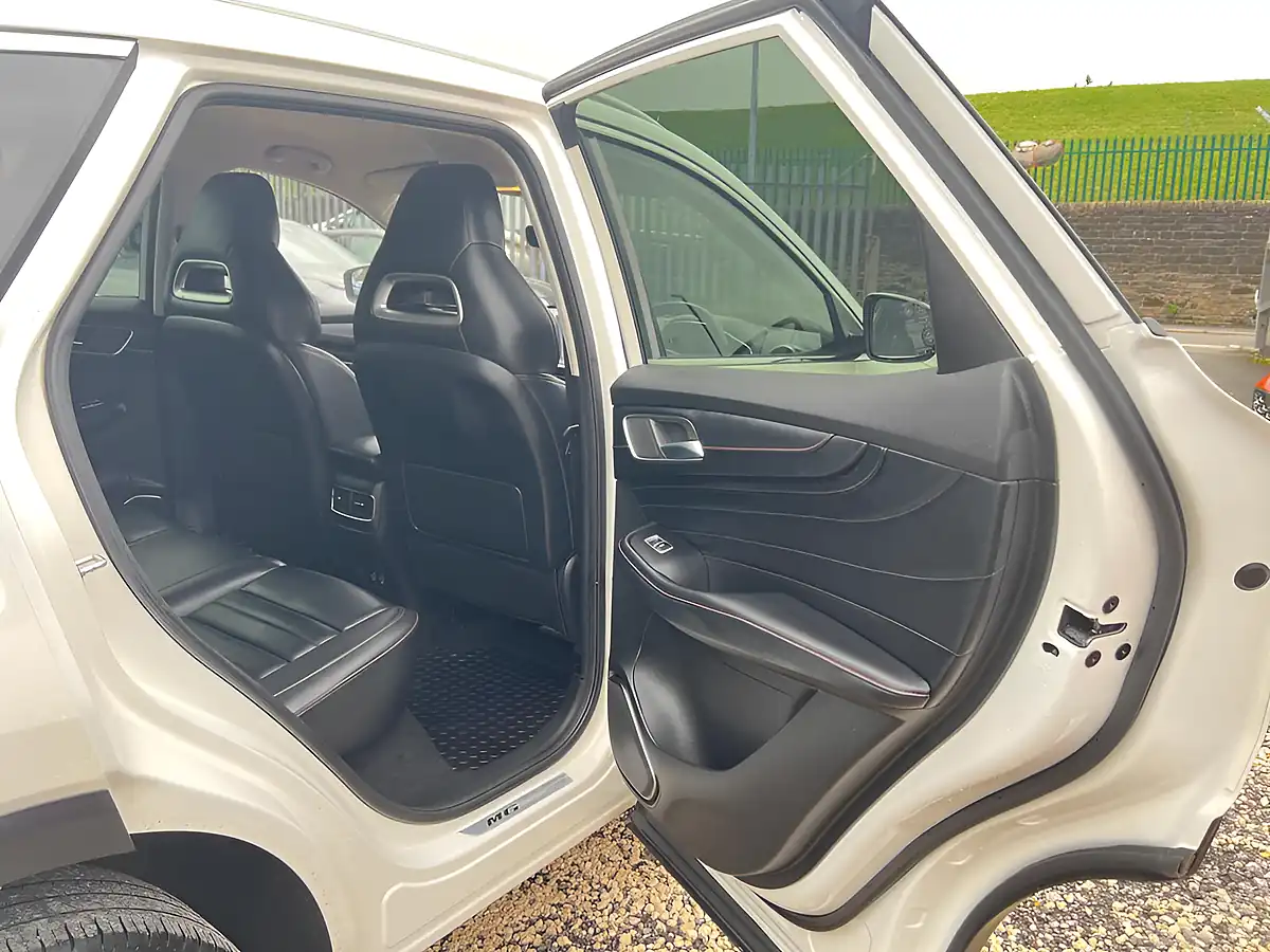 Used 2024 MG HS Trophy White - Interior and Exterior details 19