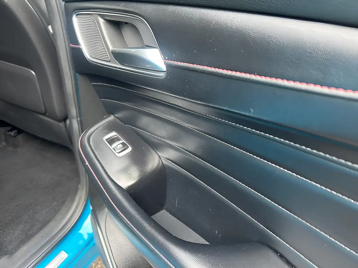 Used 2024 MG MG Hs Trophy Blue - Interior and Exterior details 8