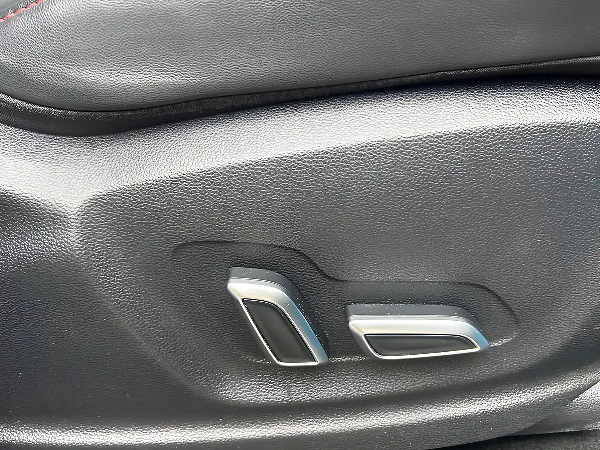 Used 2024 MG MG Hs Trophy Blue - Interior and Exterior details 9