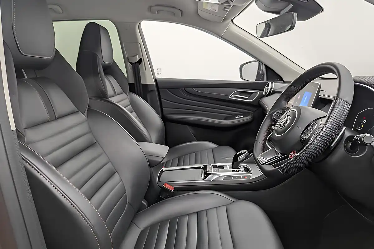 Used 2024 MG MG Hs Trophy Grey - Interior and Exterior details 2
