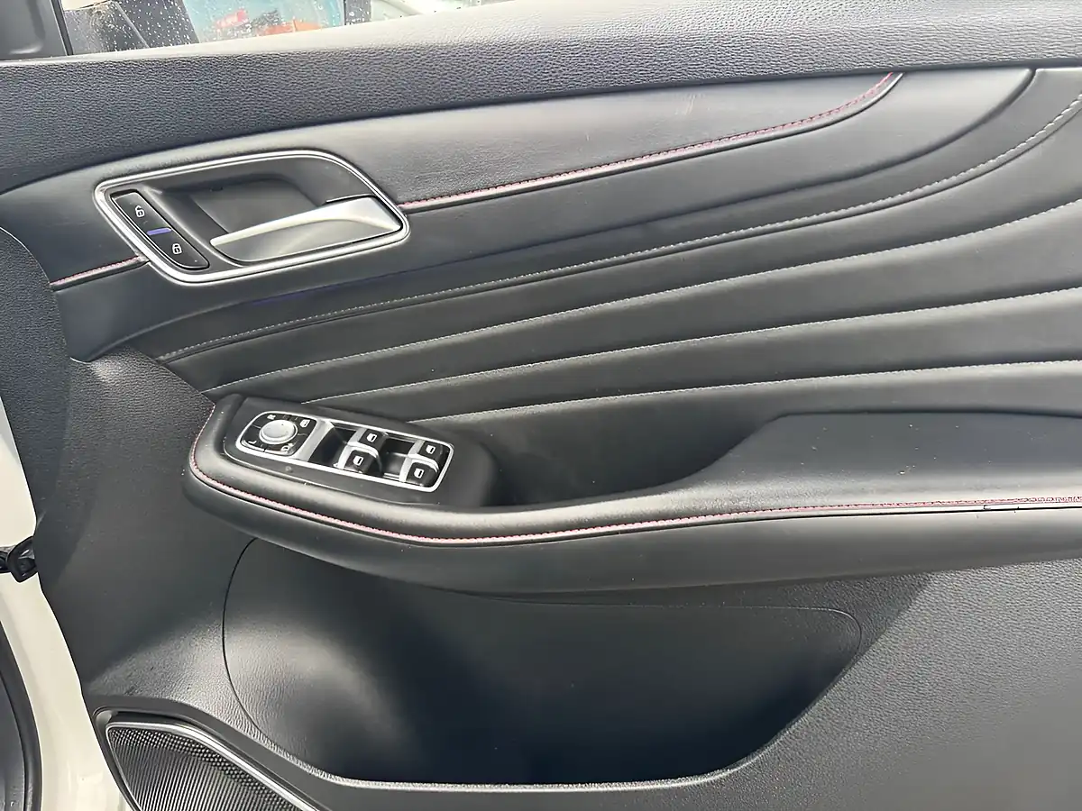 Used 2024 MG MG Hs Trophy White - Interior and Exterior details 16