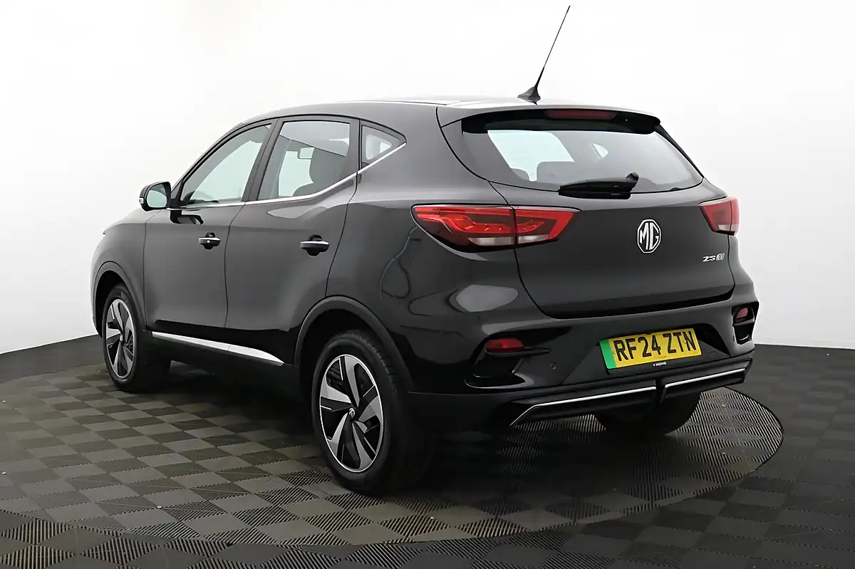 Used 2024 MG MG Zs Se Black - Interior and Exterior details 5