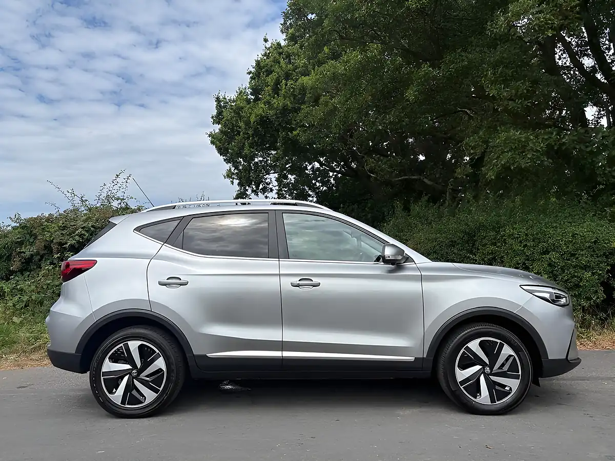Used 2024 MG MG Zs Trophy Connect Long Range Silver - Interior and Exterior details 5