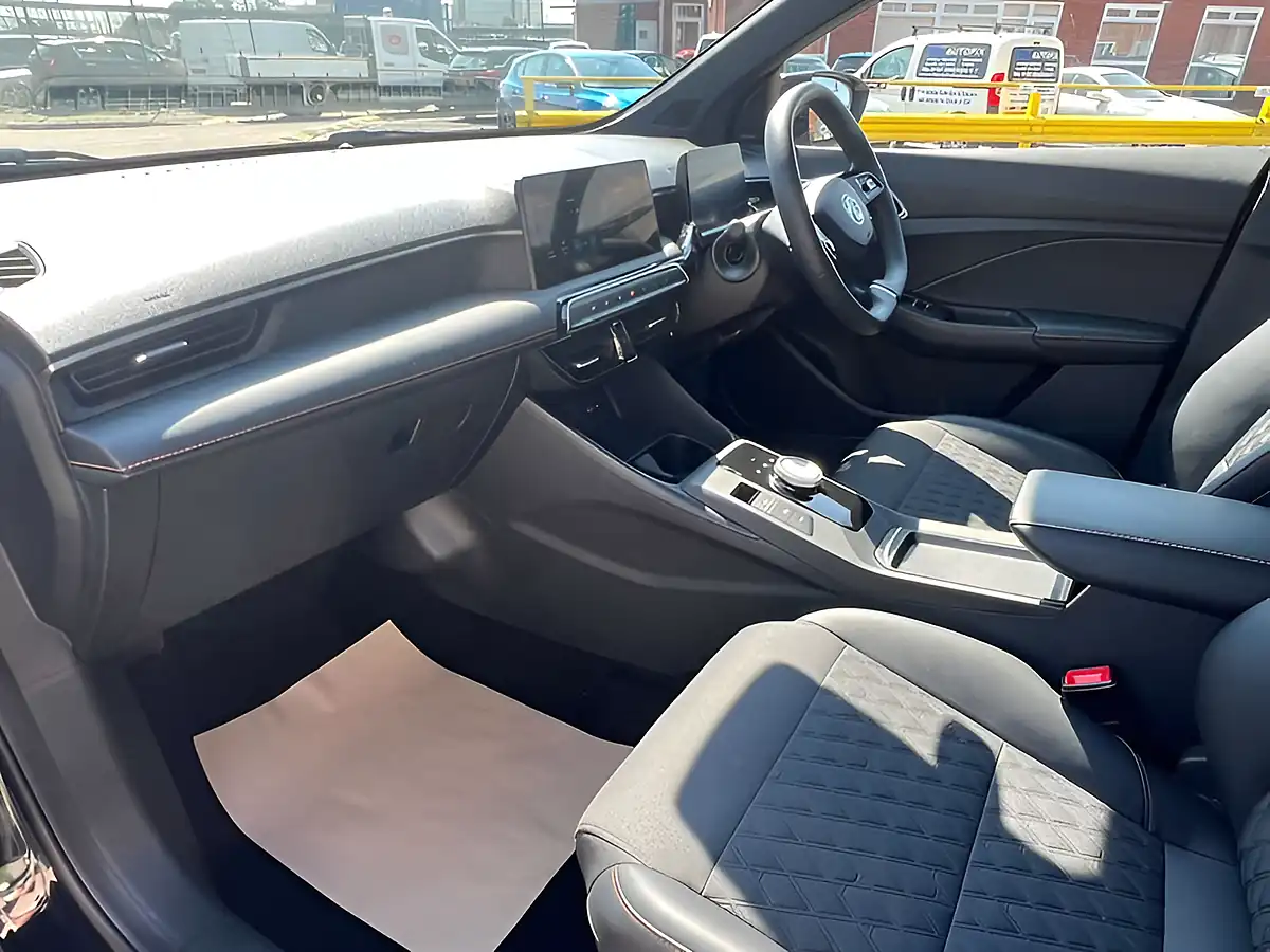 Used 2024 MG MG3 Trophy Black Pearl - Interior and Exterior details 13