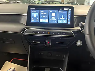 Used 2024 MG MG3 Trophy White - Interior and Exterior details 13