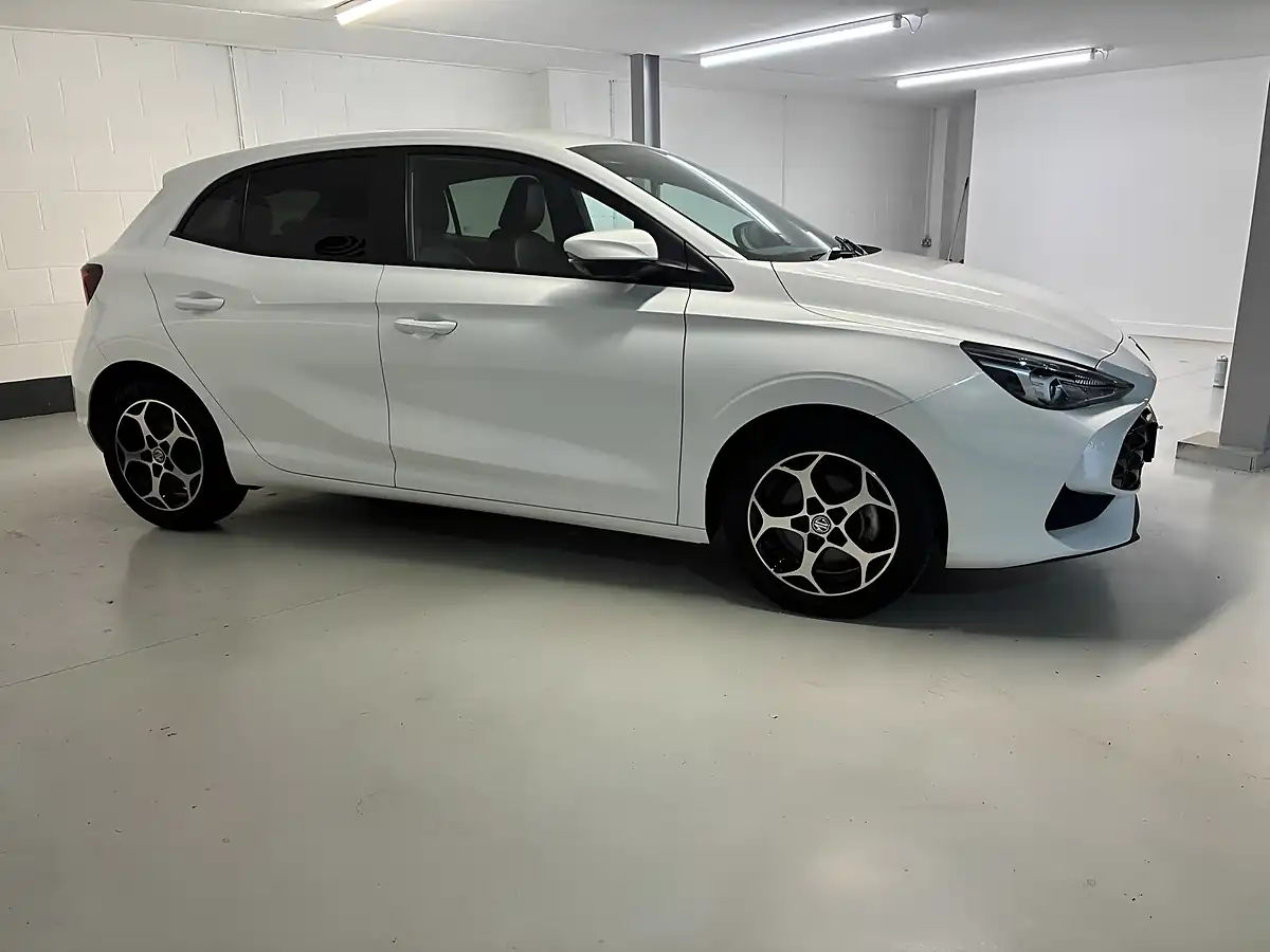 Used 2024 MG MG3 Trophy White - Interior and Exterior details 4