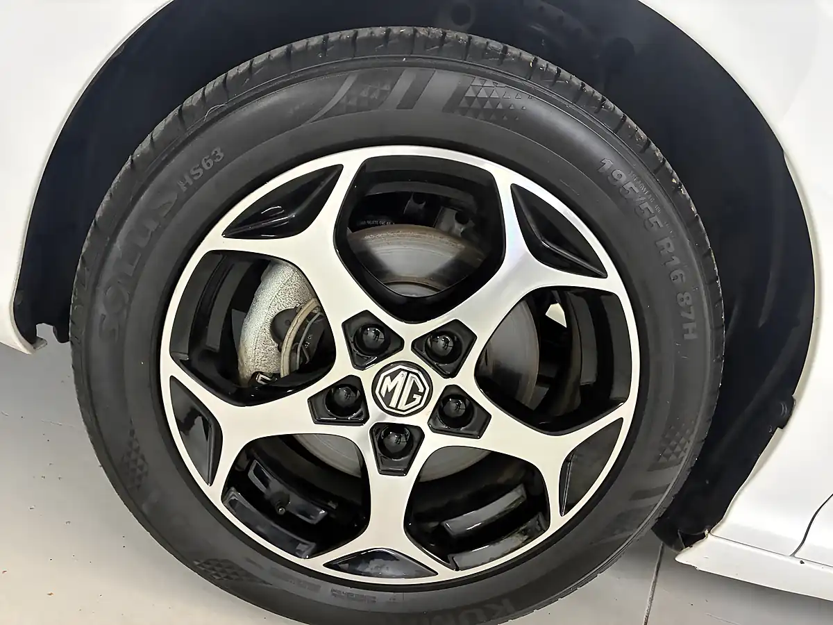 Used 2024 MG MG3 Trophy White - Interior and Exterior details 9