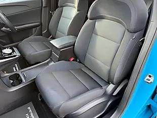 Used 2024 MG Mg4 Se Blue - Interior and Exterior details 17