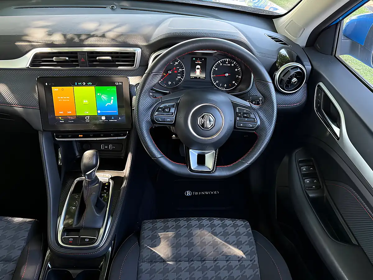 Used 2024 MG Zs Excite Battersea Blue - Interior and Exterior details 11