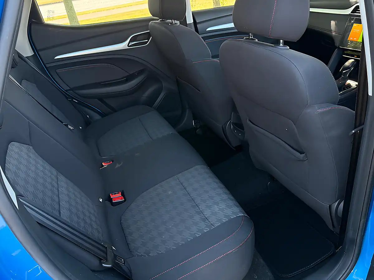 Used 2024 MG Zs Excite Battersea Blue - Interior and Exterior details 12