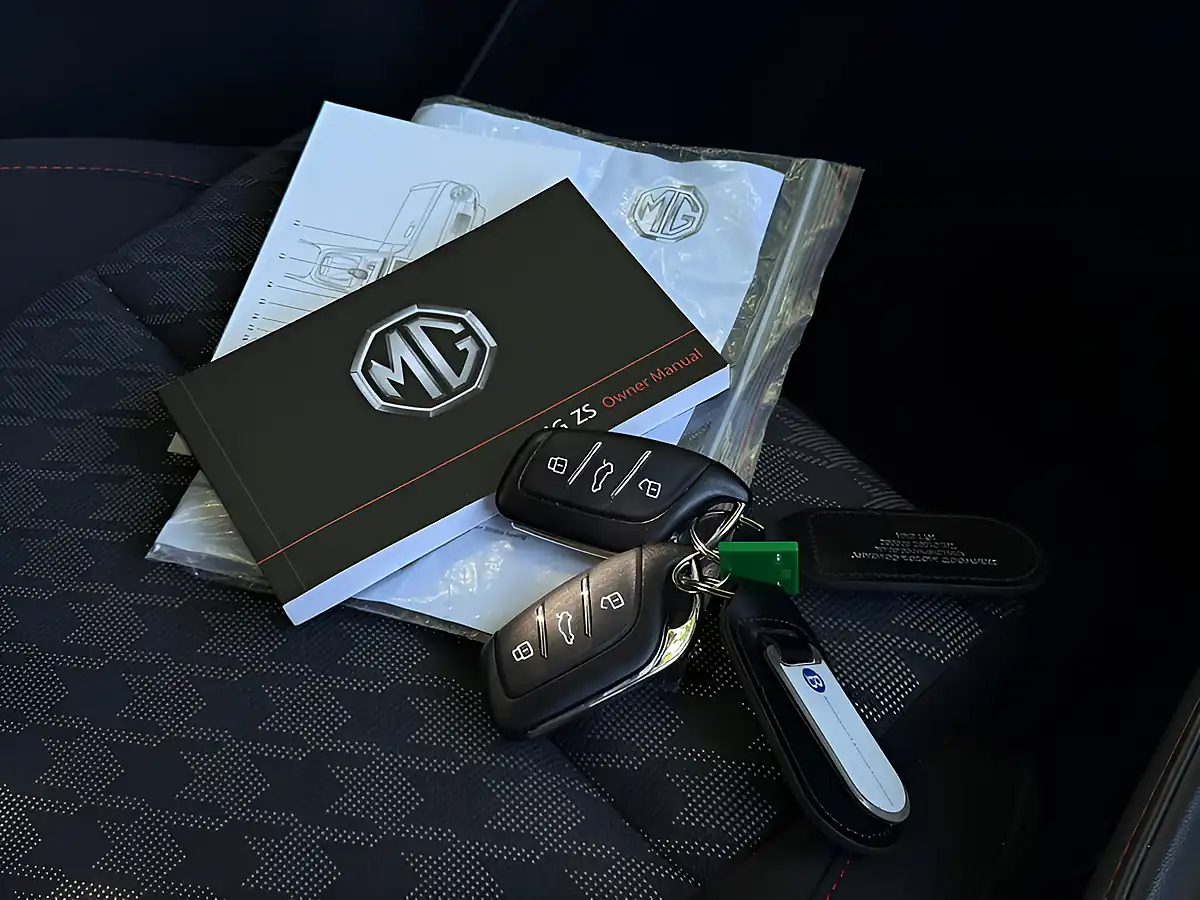 Used 2024 MG Zs Excite Battersea Blue - Interior and Exterior details 20