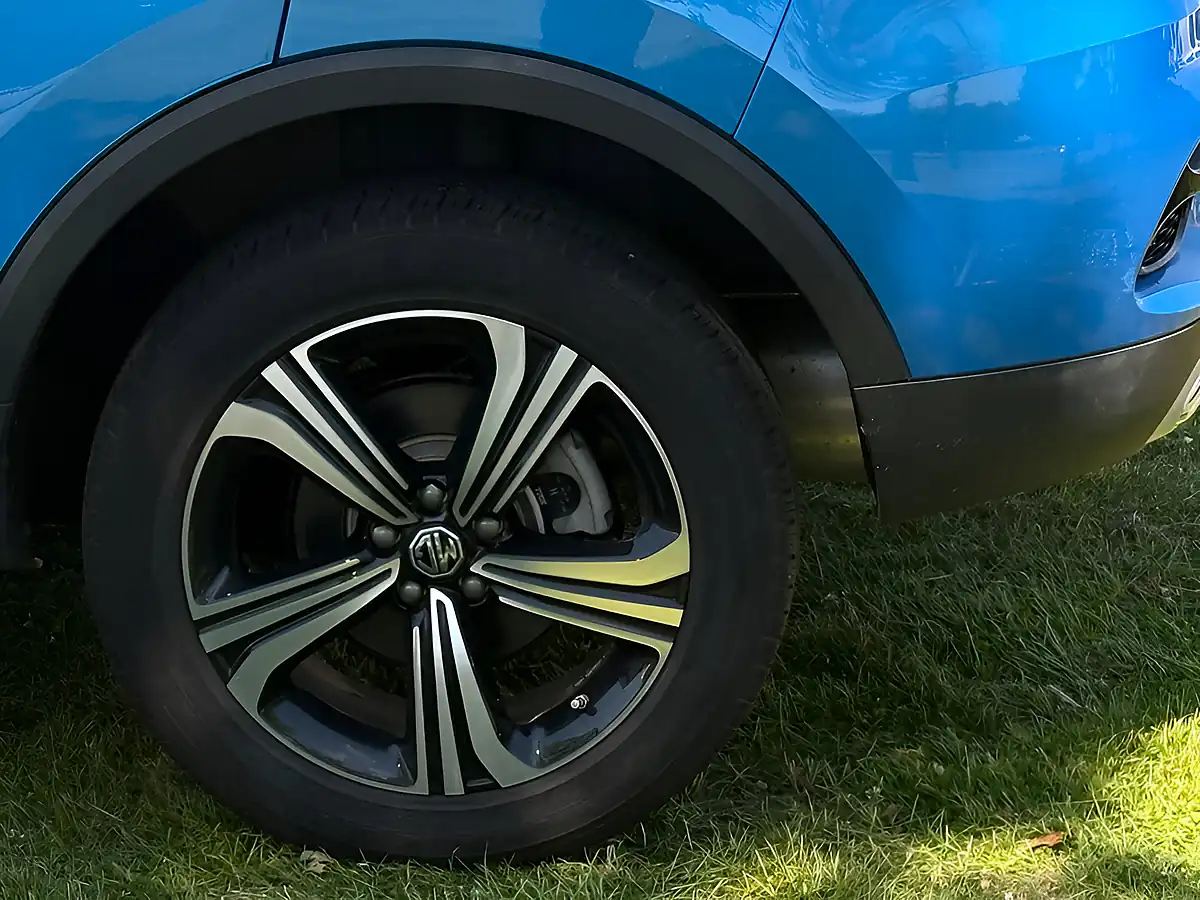 Used 2024 MG Zs Excite Battersea Blue - Interior and Exterior details 9