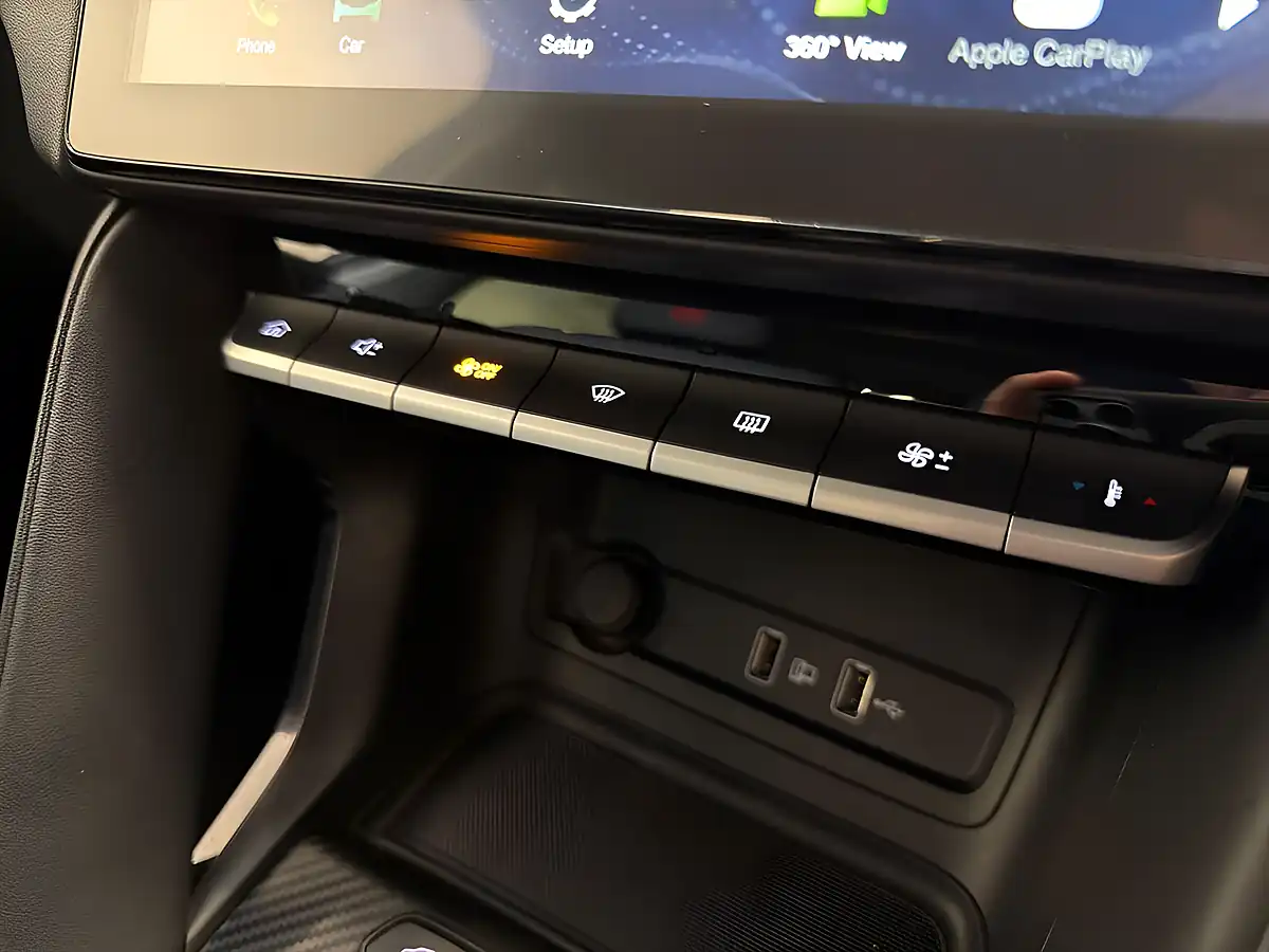 Used 2024 MG ZS Exclusive Black - Interior and Exterior details 11