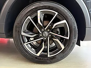 Used 2024 MG ZS Exclusive Black - Interior and Exterior details 7