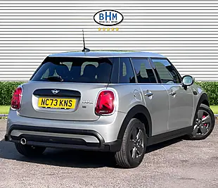 Used 2024 MINI Cooper Cooper Classic Melting Silver - Interior and Exterior details 13