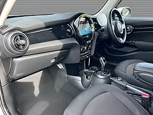 Used 2024 MINI Cooper Cooper Classic Melting Silver - Interior and Exterior details 14