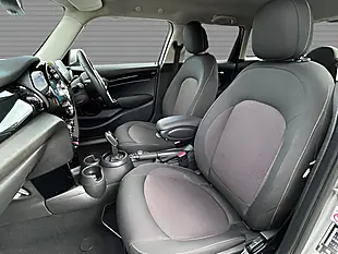 Used 2024 MINI Cooper Cooper Classic Melting Silver - Interior and Exterior details 15