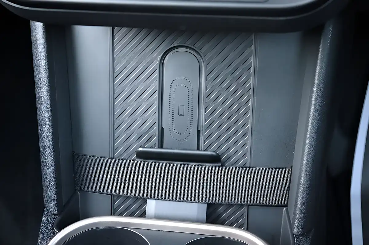 Used 2024 MINI Cooper Exclusive Nanuq White - Interior and Exterior details 18