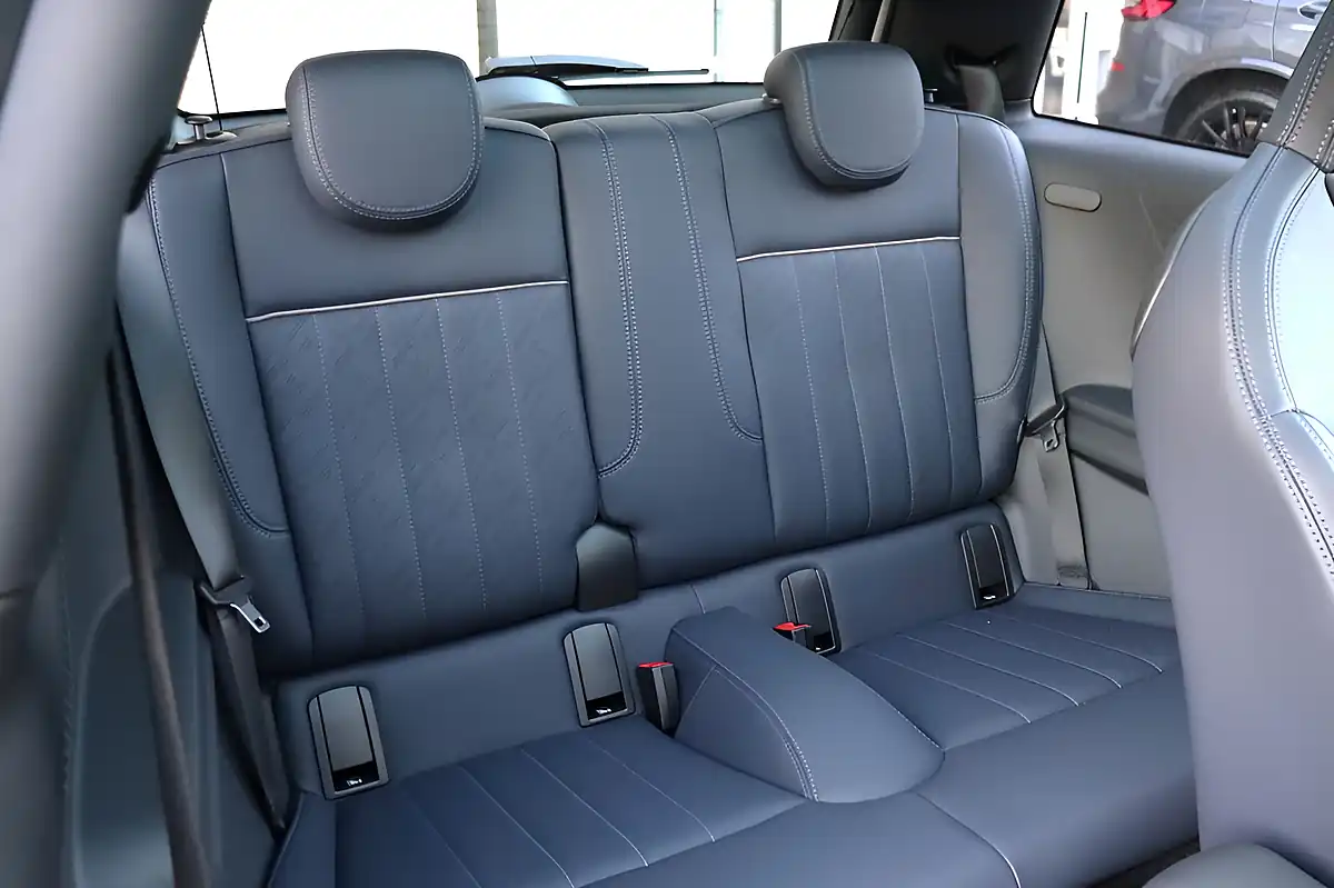Used 2024 MINI Cooper Exclusive Nanuq White - Interior and Exterior details 5