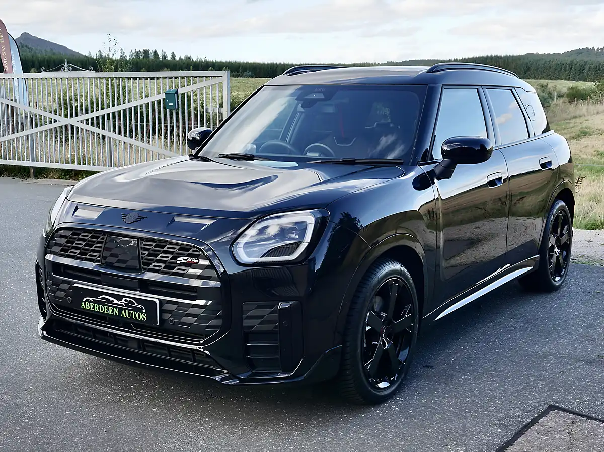 Used 2024 MINI Countryman S Sport Black - Interior and Exterior details 3