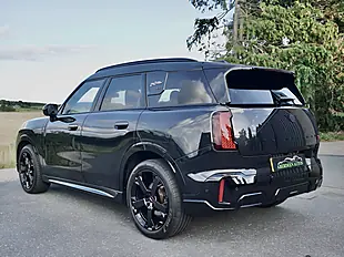 Used 2024 MINI Countryman S Sport Black - Interior and Exterior details 9