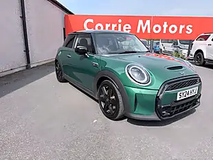 Used 2024 MINI Hatch Classic Green - Interior and Exterior details 12