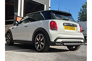 Used 2024 MINI Hatch Cooper Exclusive Nanuq White - Interior and Exterior details 6