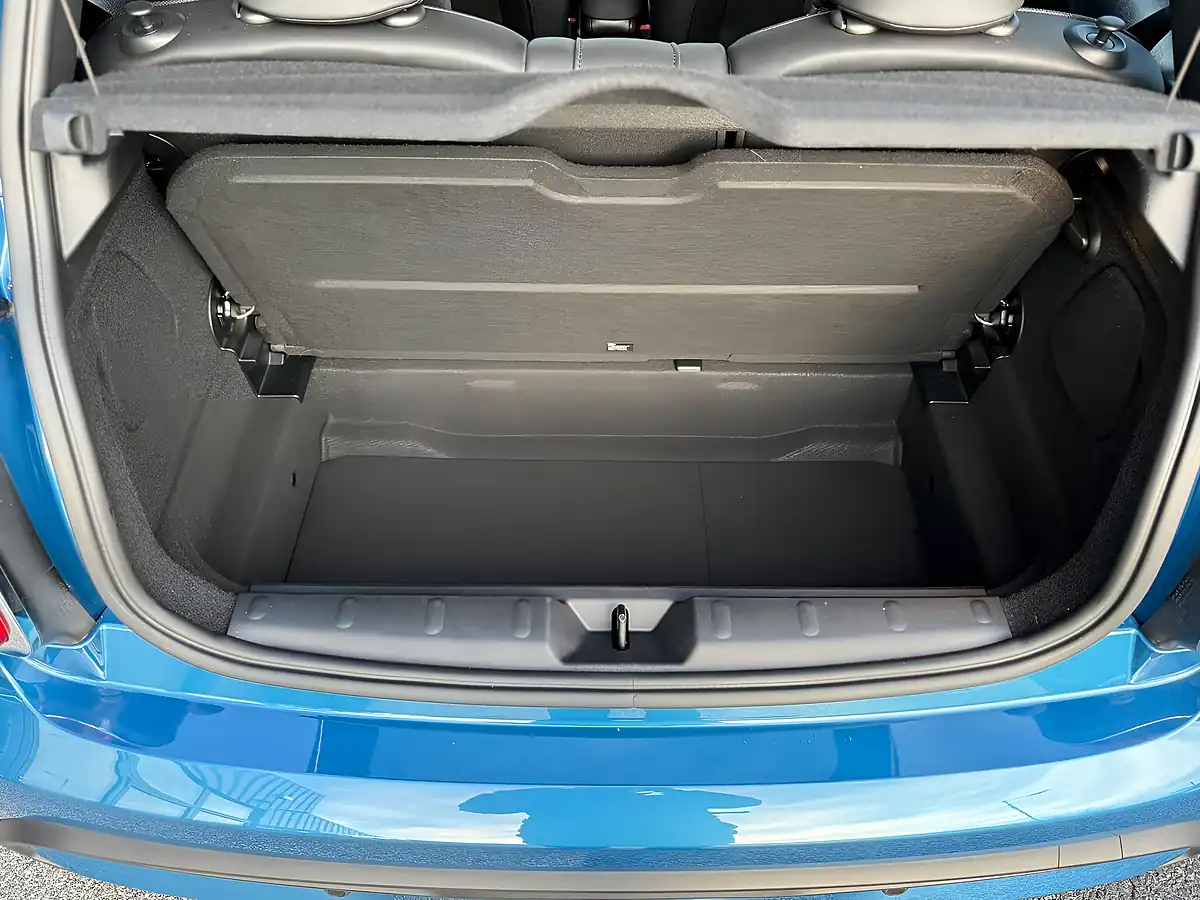 Used 2024 MINI Hatch Cooper S Exclusive Blue - Interior and Exterior details 13