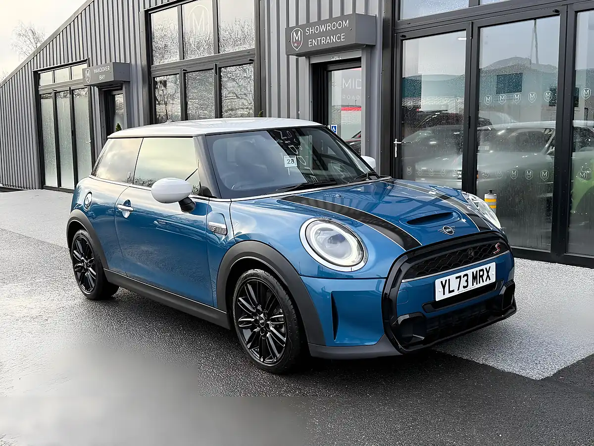 Used 2024 MINI Hatch Cooper S Exclusive Blue - Interior and Exterior details 14