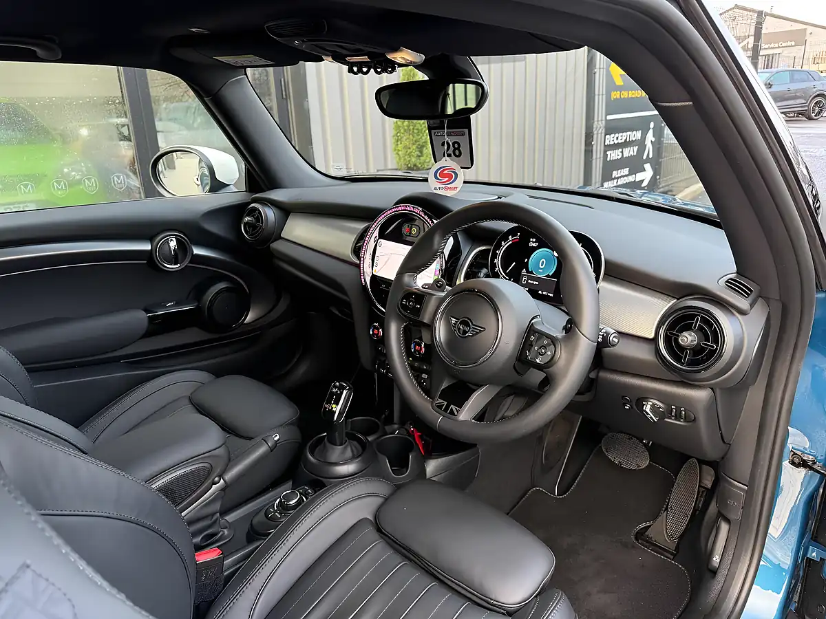 Used 2024 MINI Hatch Cooper S Exclusive Blue - Interior and Exterior details 6