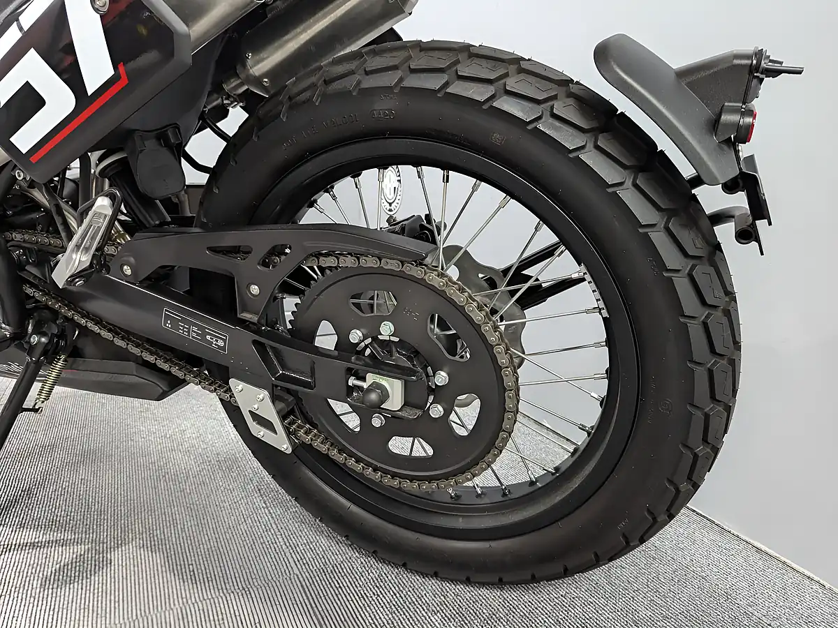 Used 2024 Mondial Flat Track 125 Black - Interior and Exterior details 12