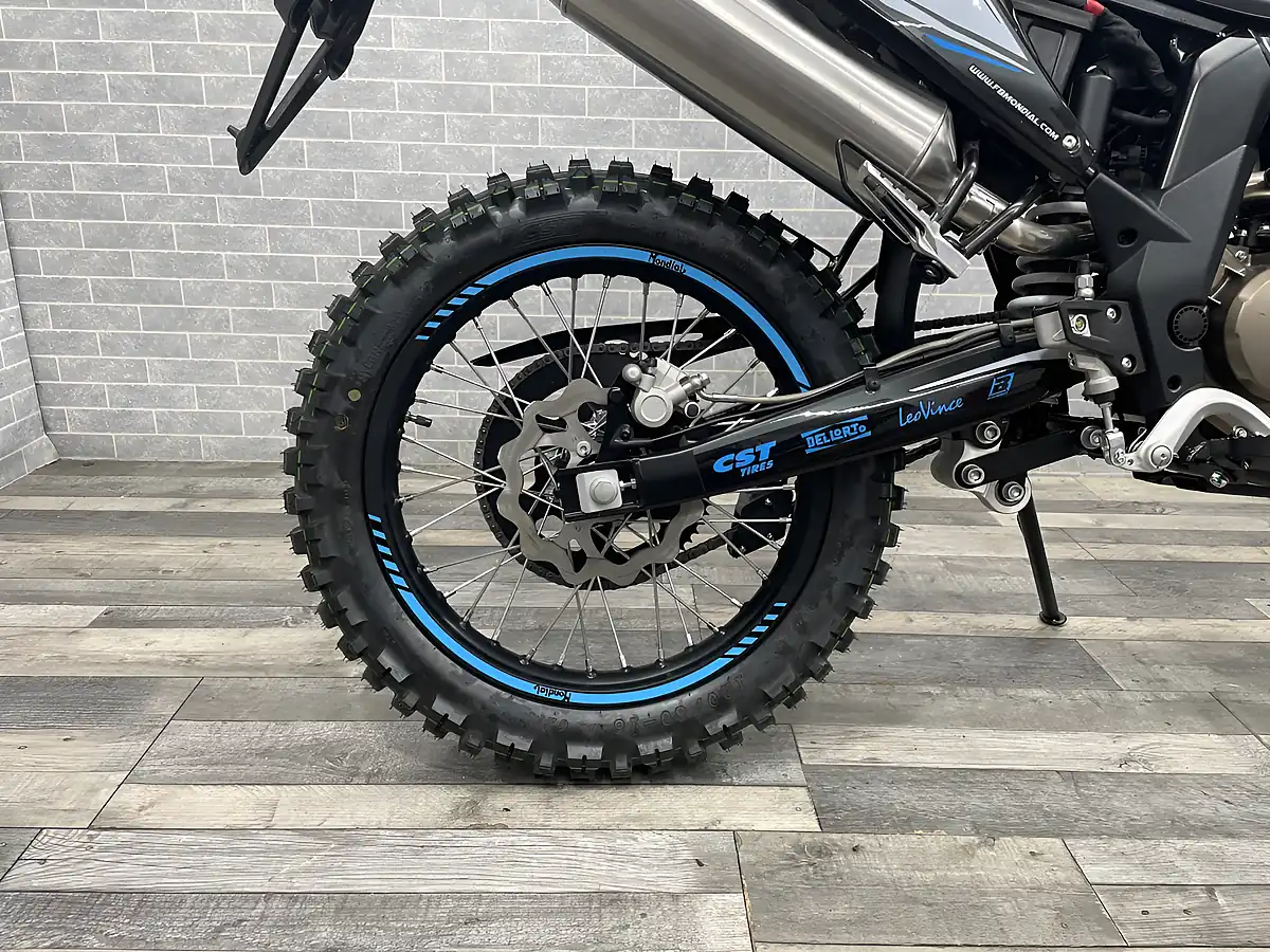 Used 2024 Mondial Smx Enduro Cbs Blue/Black - Interior and Exterior details 14