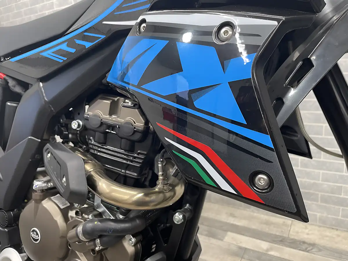 Used 2024 Mondial Smx Enduro Cbs Blue/Black - Interior and Exterior details 16