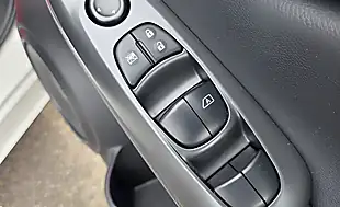Used 2024 Nissan Juke Acenta Premium Arctic White - Interior and Exterior details 18