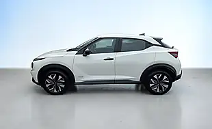 Used 2024 Nissan Juke Acenta Premium Arctic White - Interior and Exterior details 9
