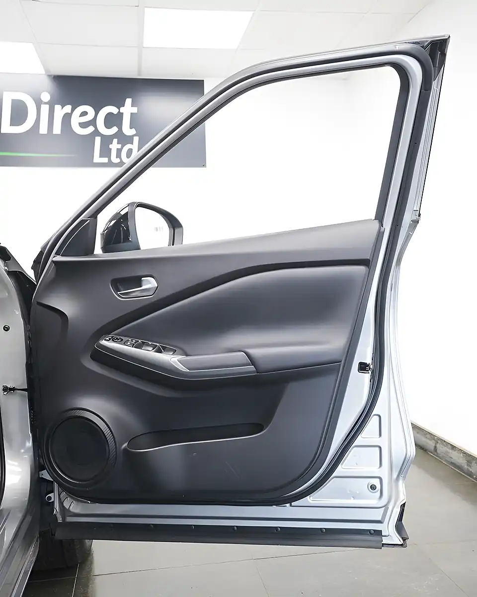 Used 2024 Nissan Juke Acenta Premium Silver - Interior and Exterior details 13