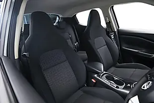 Used 2024 Nissan Juke Acenta Premium Silver - Interior and Exterior details 9
