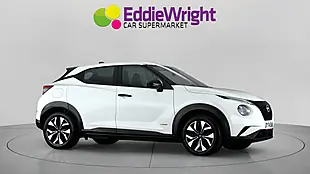 Used 2024 Nissan Juke Acenta Premium White - Interior and Exterior details 9