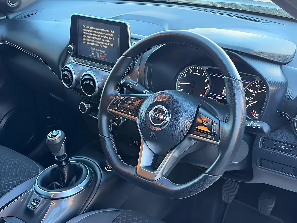 Used 2024 Nissan Juke N-Connecta Black - Interior and Exterior details 13