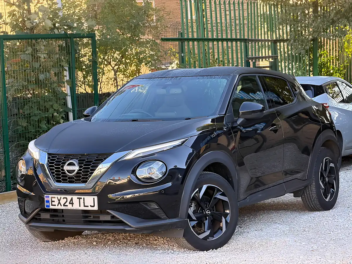 Used 2024 Nissan Juke N-Connecta Black - Interior and Exterior details 2