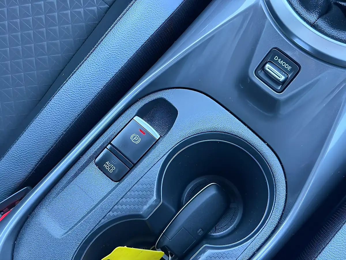 Used 2024 Nissan Juke N-Connecta Black - Interior and Exterior details 20