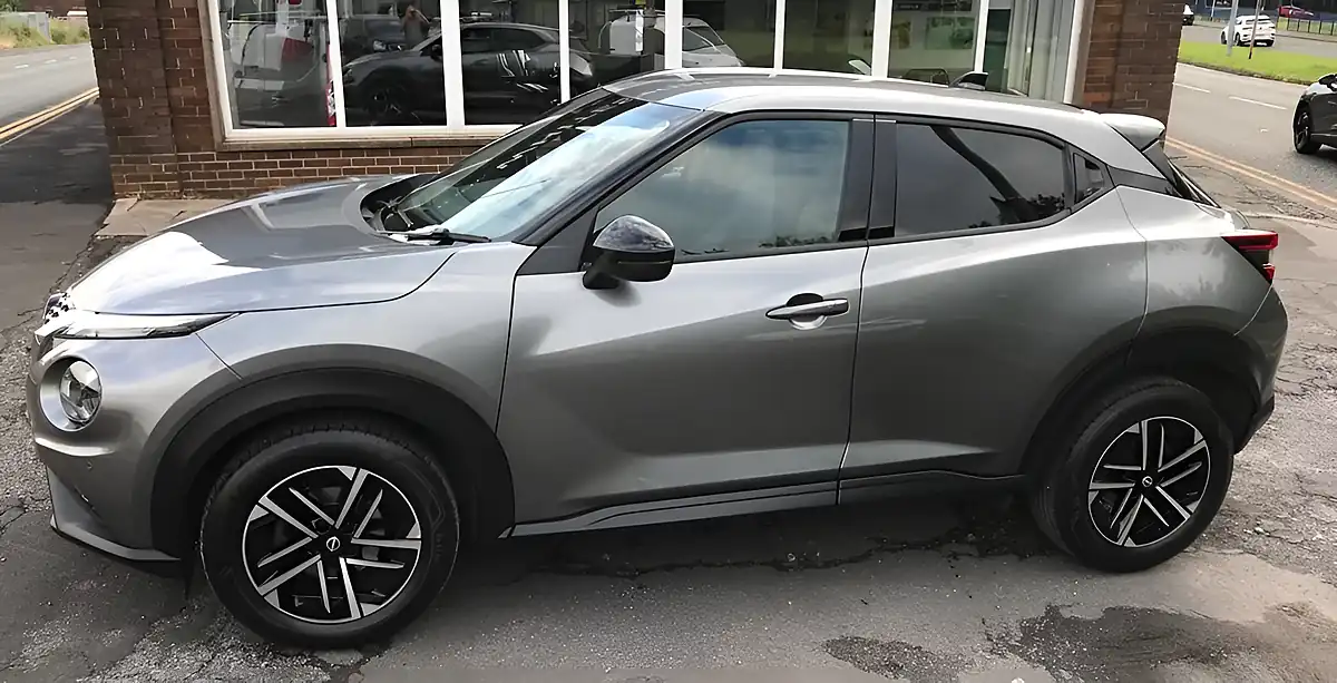 Used 2024 Nissan Juke N-Connecta Grey - Interior and Exterior details 15