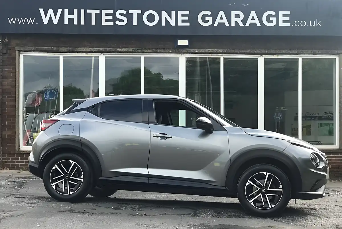 Used 2024 Nissan Juke N-Connecta Grey - Interior and Exterior details 6