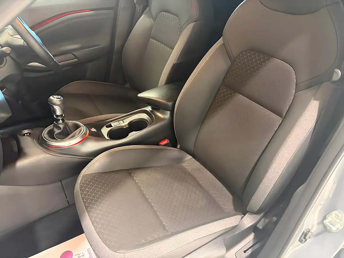 Used 2024 Nissan Juke N-Connecta Grey - Interior and Exterior details 13