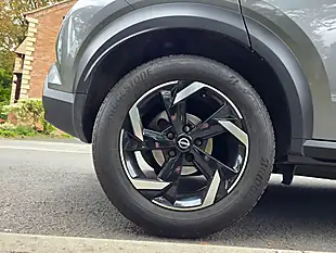 Used 2024 Nissan Juke N-Connecta Grey - Interior and Exterior details 14