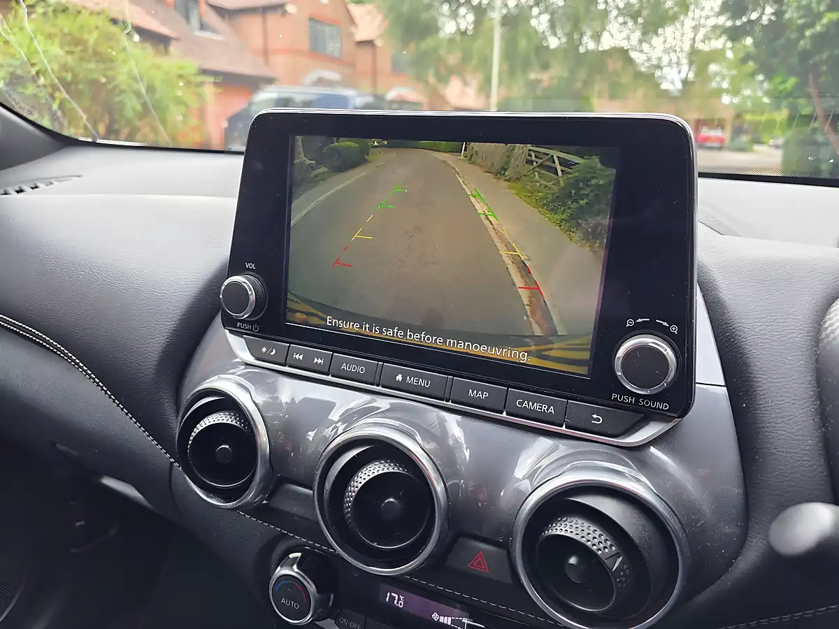 Used 2024 Nissan Juke N-Connecta Grey - Interior and Exterior details 16